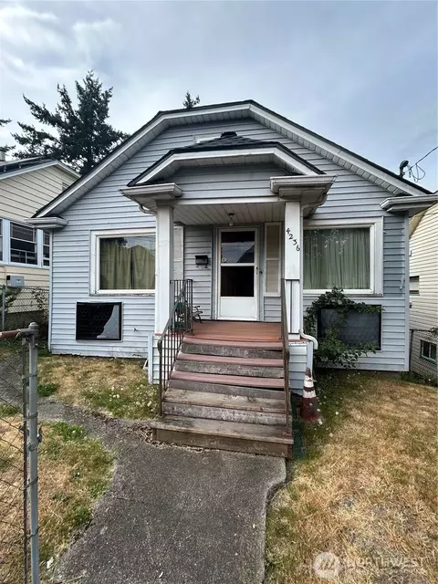 4236 S Findlay St, Seattle, WA 98118