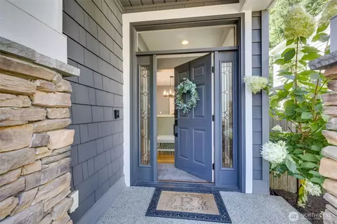 Entry Way - 4005 167th Pl SE, Bothell, WA 98012 photo 1 of 3