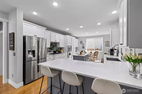 Kitchen - 4005 167th Pl SE, Bothell, WA 98012 photo 2 of 3