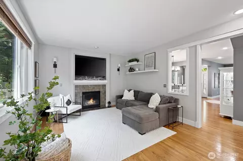 Living - 4005 167th Pl SE, Bothell, WA 98012 photo 1 of 1