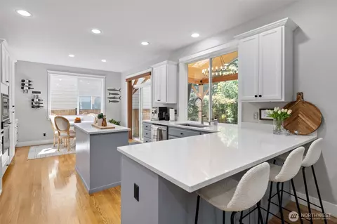 Kitchen - 4005 167th Pl SE, Bothell, WA 98012 photo 1 of 3