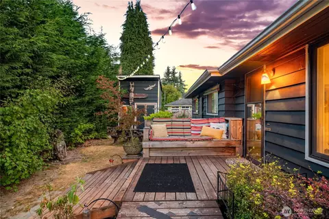 11803 14th Ave S, Seattle, WA 98168
