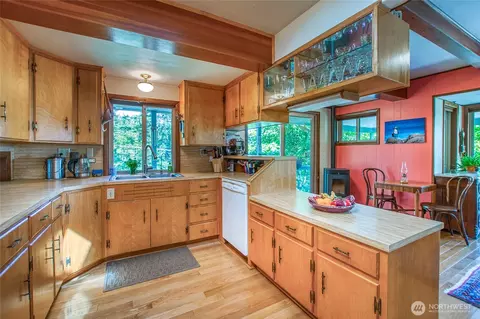 Kitchen - 239 Killebrew Lake Rd, Orcas Island, WA 98280 photo 2 of 2