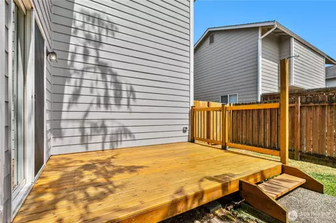 Exterior - 408 Cedar Ave, Sultan, WA 98294 photo 6 of 9