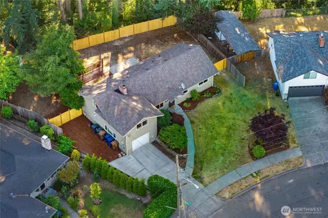 1666 S Huson Dr, Tacoma, WA 98405