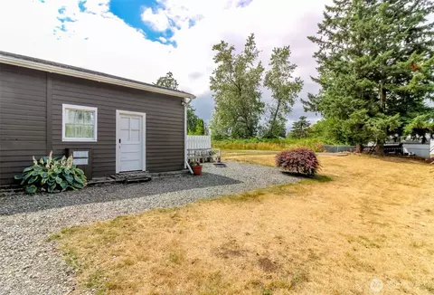 Exterior - 3208 Porter St, Enumclaw, WA 98022 photo 7 of 9