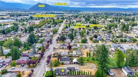 View/Area - 3208 Porter St, Enumclaw, WA 98022 photo 5 of 5