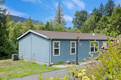 734 Davis Lake Rd, Morton, WA 98356