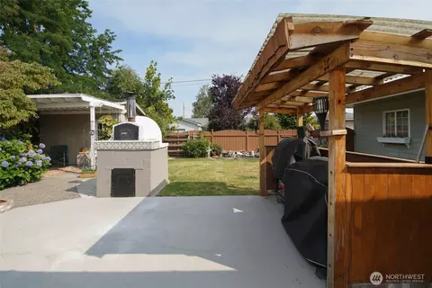 406 W 2nd St, Everson, WA 98247 photo 27