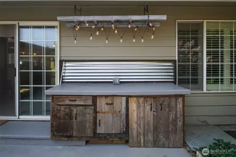 406 W 2nd St, Everson, WA 98247 photo 33