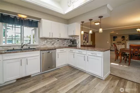 406 W 2nd St, Everson, WA 98247 photo 14