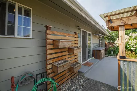 406 W 2nd St, Everson, WA 98247 photo 36