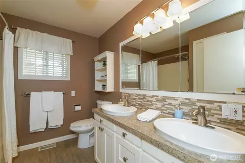 406 W 2nd St, Everson, WA 98247 photo 19