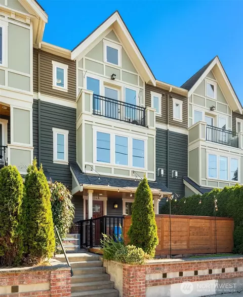 224 12th Ave E #A, Seattle, WA 98102