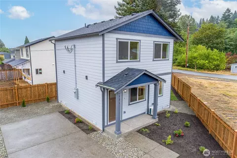 121 S 10th St, Shelton, WA 98584