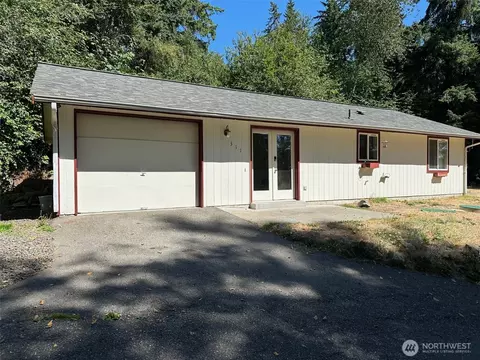 311 NE Anchor Dr, Belfair, WA 98528