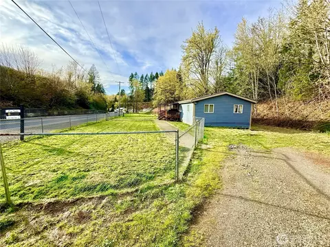 197 State Route 505, Winlock, WA 98596