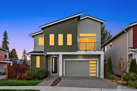 7025 225th St SW, Mountlake Terrace, WA 98043