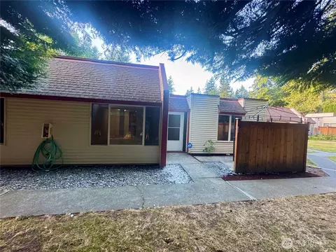 14600 SE 176th St #W-11, Renton, WA 98058