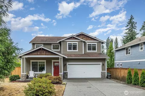 7429 NE 200th St, Kenmore, WA 98028
