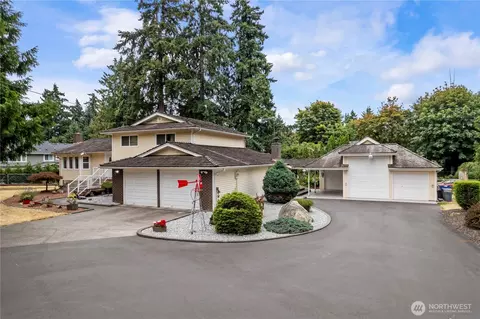 4705 S 272nd St, Kent, WA 98032
