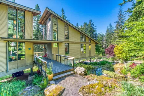 808 Pioneer Hill Rd, Olga, WA 98279