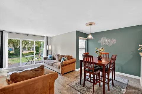 2100 S 336th St #B - 2, Federal Way, WA 98003