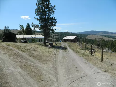 198 B Antwyne Ln, Tonasket, WA 98855