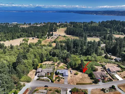 0 Nnn Hilltop Dr, Clinton, WA 98236