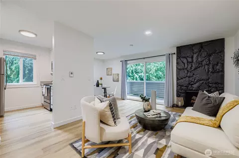 12429 NE 130th Ct #G210, Kirkland, WA 98034