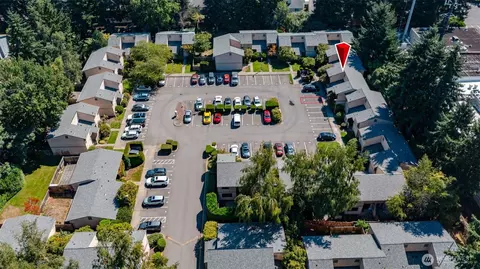 10045 NE 138th Pl #E5, Kirkland, WA 98034