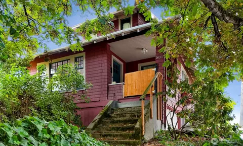 801 Newton St, Seattle, WA 98109