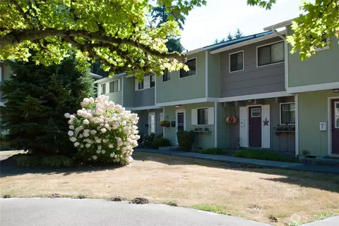 540 N Pine St #7, Burlington, WA 98233
