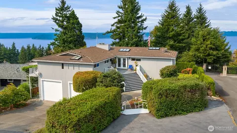 1611 Lowama Ln NE, Tacoma, WA 98422