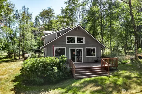 415 W Herron Blvd NW, Lakebay, WA 98349