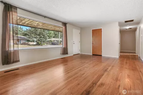 5626 Beverly Ln, Everett, WA 98203 photo 3