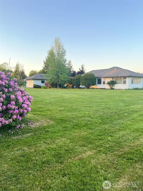 Exterior - 42008 254th Ave SE, Enumclaw, WA 98022 photo 2 of 4
