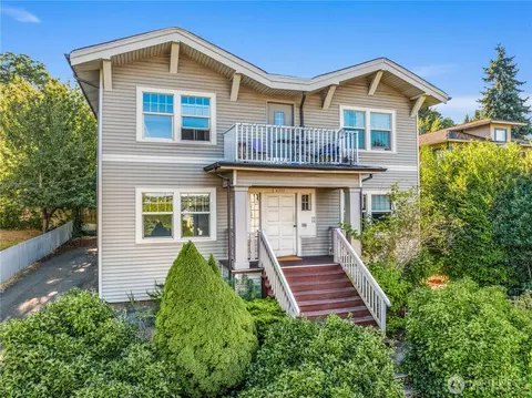 4322 5th Ave NW, Seattle, WA 98107