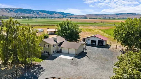 1011 Hanson Rd, Ellensburg, WA 98926
