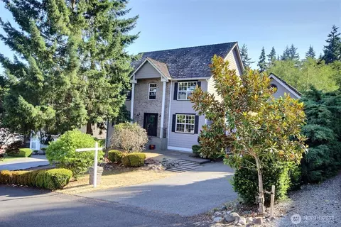 4018 52nd St NE, Tacoma, WA 98422