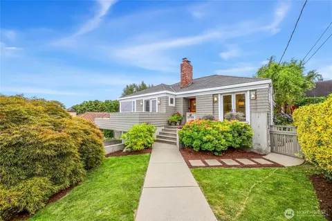 3513 SW Hanford St, Seattle, WA 98126