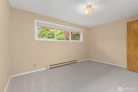 Bedroom - 618 Riverview Dr, Monroe, WA 98272 photo 3 of 4