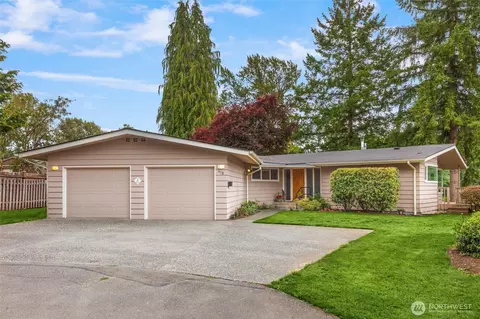 Exterior - 618 Riverview Dr, Monroe, WA 98272 photo 1 of 8