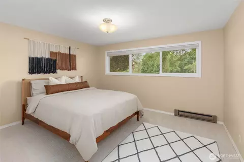 Bedroom - 618 Riverview Dr, Monroe, WA 98272 photo 1 of 4