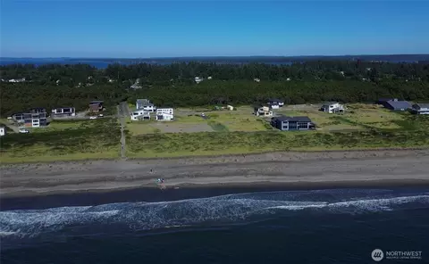 1501 Beach Glass Ln, Westport, WA 98595