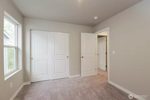 Bedroom - 8508 13th Ave E, Tacoma, WA 98445 photo 4 of 4