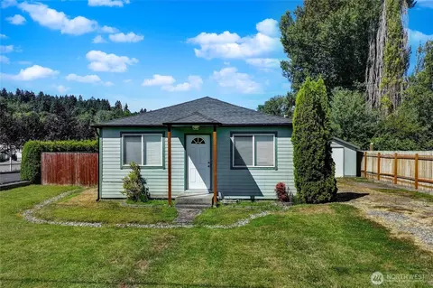 1234 14th St SW, Puyallup, WA 98371