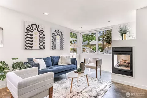 8363 29th Ave NW, Seattle, WA 98117