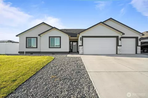 1305 E Mt Baker St, Othello, WA 99344
