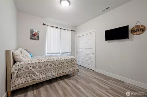 Bedroom - 1305 E Mt Baker St, Othello, WA 99344 photo 5 of 5